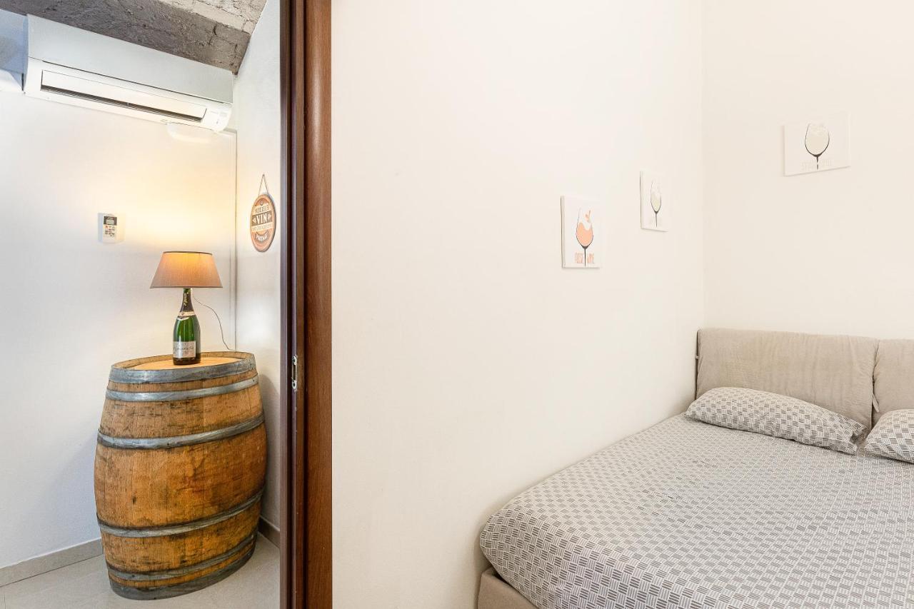 La Cantinetta Di Milano - The Wine Cave In Milan, Huge 110Sqm Apartment Next To Central Station ภายนอก รูปภาพ