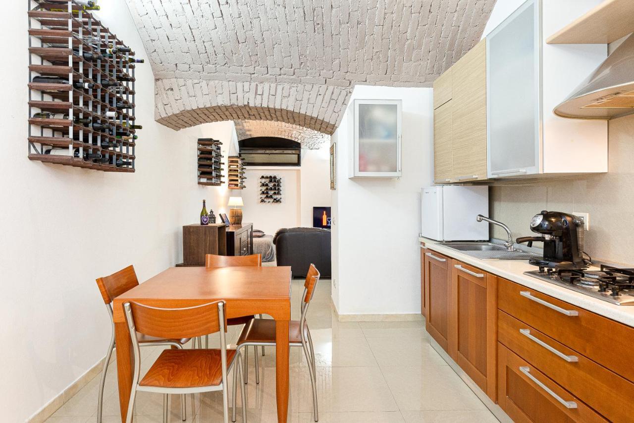 La Cantinetta Di Milano - The Wine Cave In Milan, Huge 110Sqm Apartment Next To Central Station ภายนอก รูปภาพ