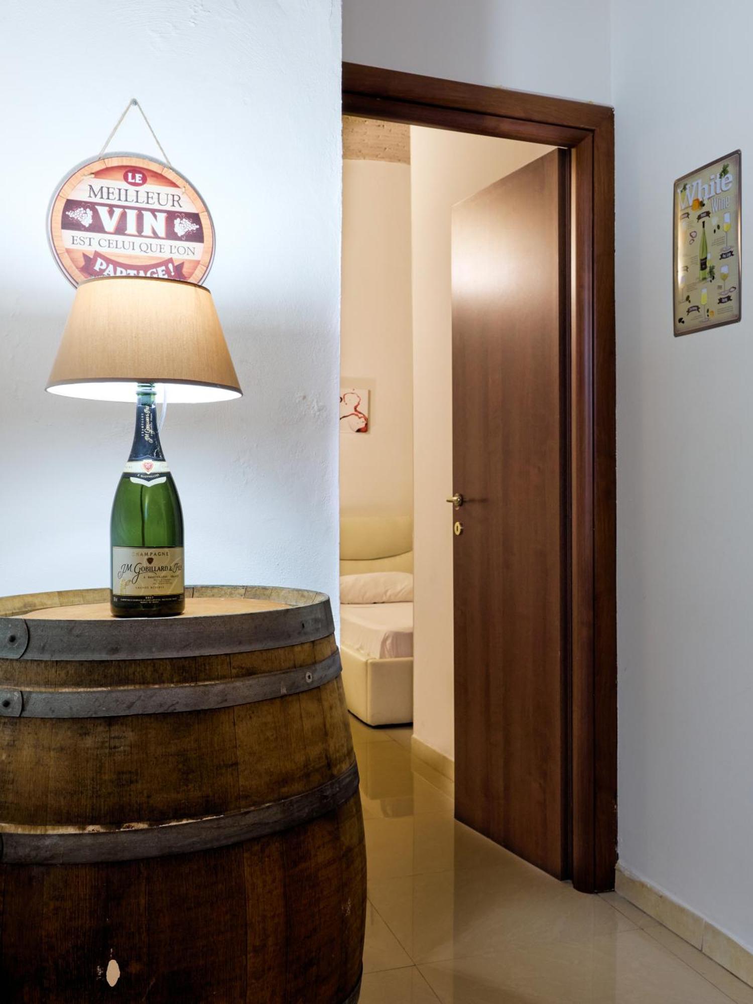 La Cantinetta Di Milano - The Wine Cave In Milan, Huge 110Sqm Apartment Next To Central Station ภายนอก รูปภาพ