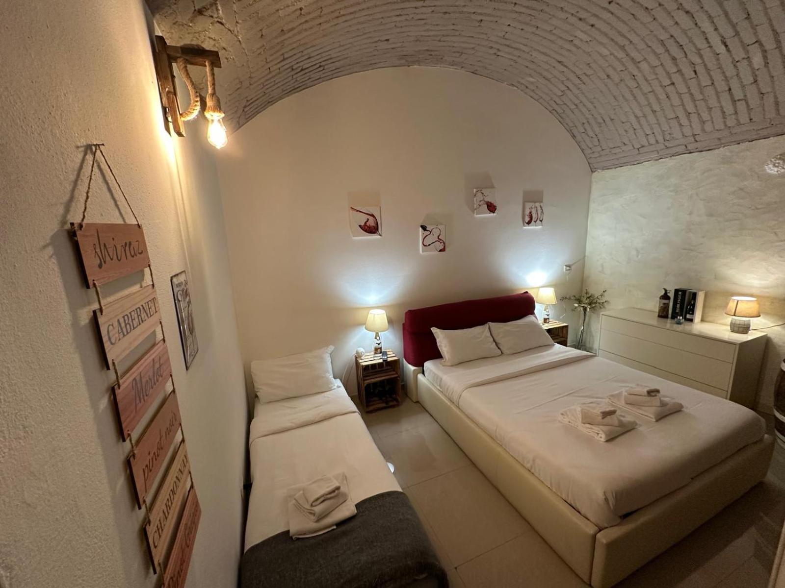 La Cantinetta Di Milano - The Wine Cave In Milan, Huge 110Sqm Apartment Next To Central Station ภายนอก รูปภาพ